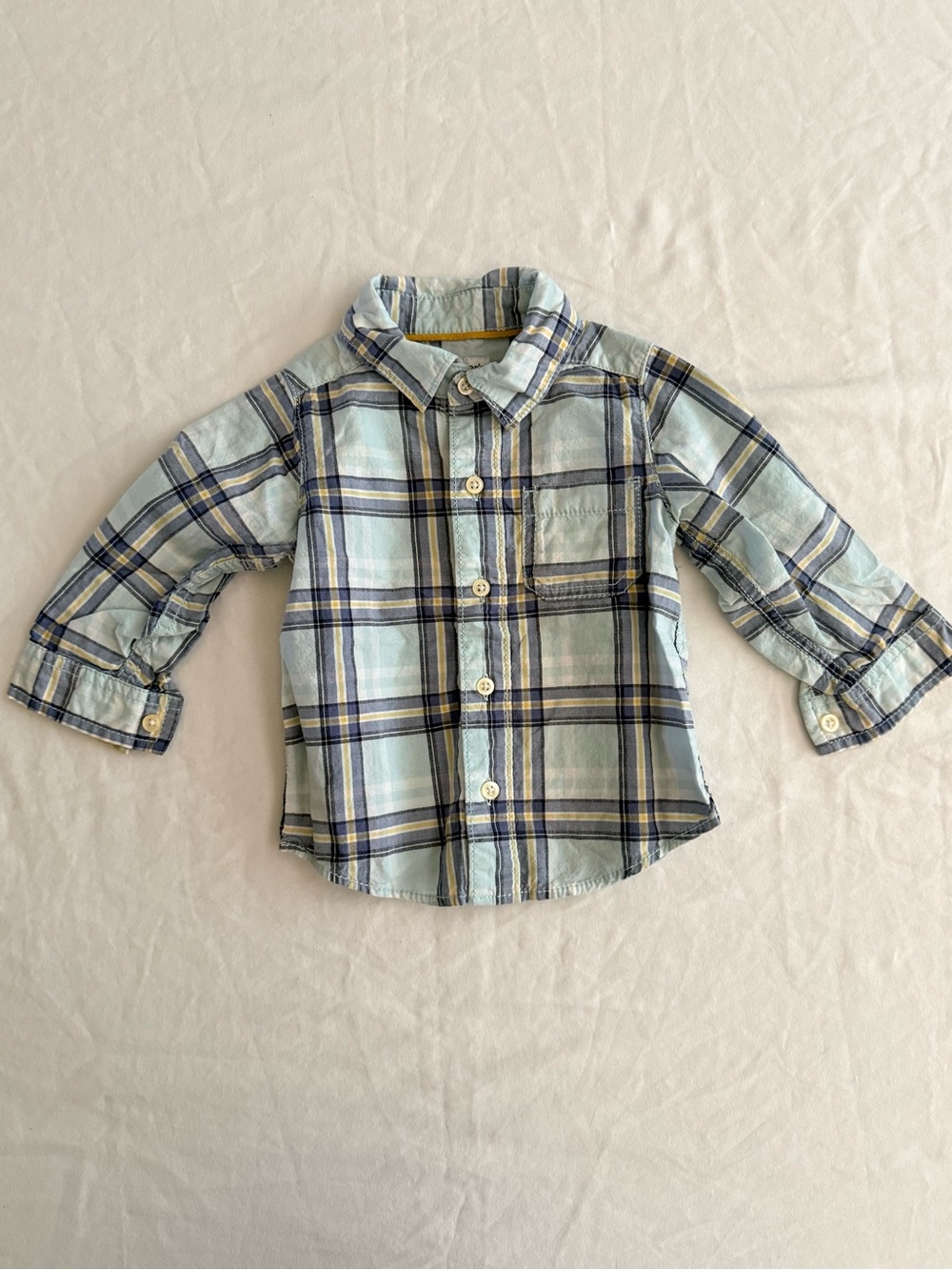 12 Months Baby Boy Lot 2 sets| Carter’s Jeans, Pants, Tops - Picture 10 of 13